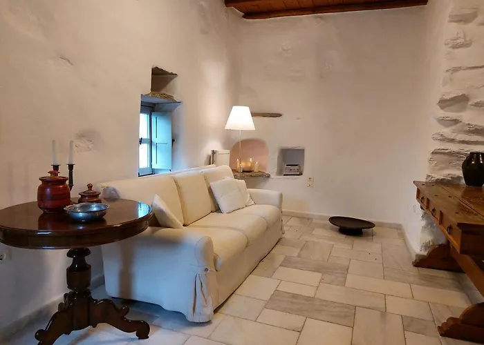 Traditional * Parikia (Paros)