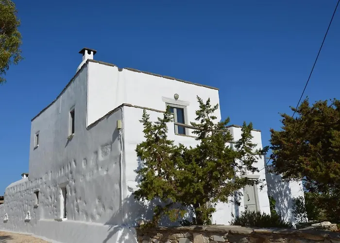 Traditional Parikia (Paros)