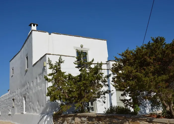 Traditional Parikia (Paros)