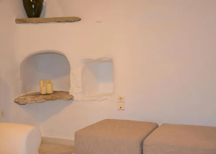 Traditional * Parikia (Paros)